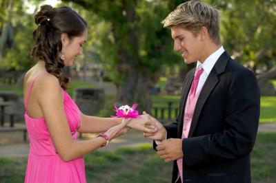 How to be a Great Prom Date